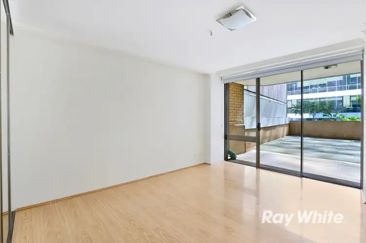 Sixth view of Homely apartment listing, 18/25 Market Street, Sydney NSW 2000