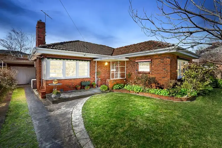 13 Woodlands Grove, Malvern East VIC 3145