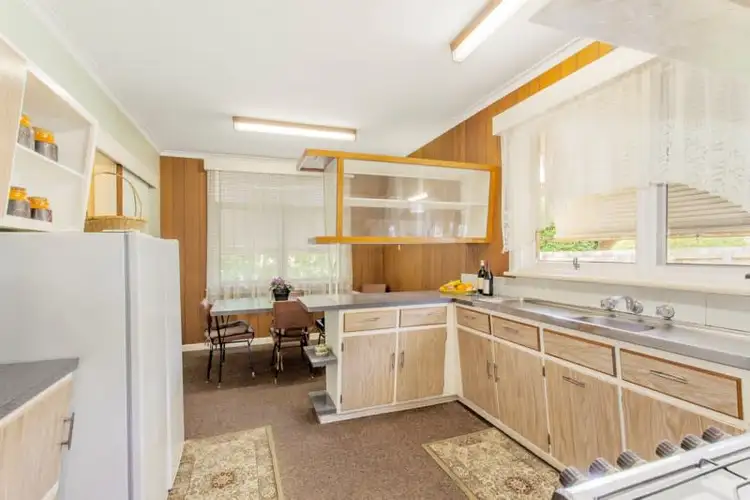 Second view of Homely house listing, 33 Gladwyn Avenue, Bentleigh East VIC 3165