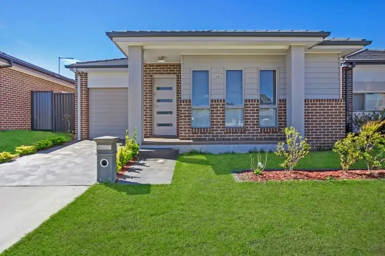 24 Rafter Parade, Ropes Crossing NSW 2760