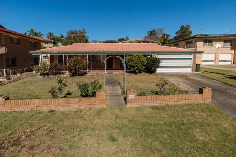 15 Montreal Street, Wishart QLD 4122