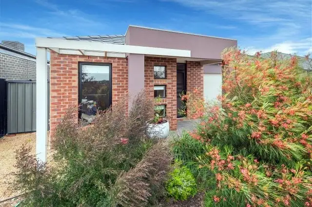 Main view of Homely house listing, 37 Millicent Drive, Craigieburn VIC 3064