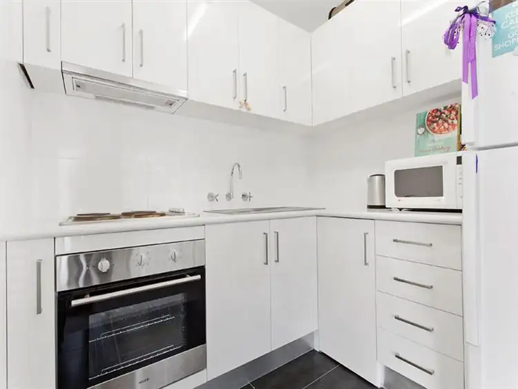 Third view of Homely apartment listing, 7/15 Kemp Street, Thornbury VIC 3071
