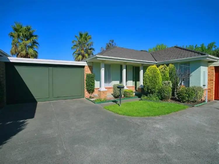 34 Albert Place, Dingley Village VIC 3172