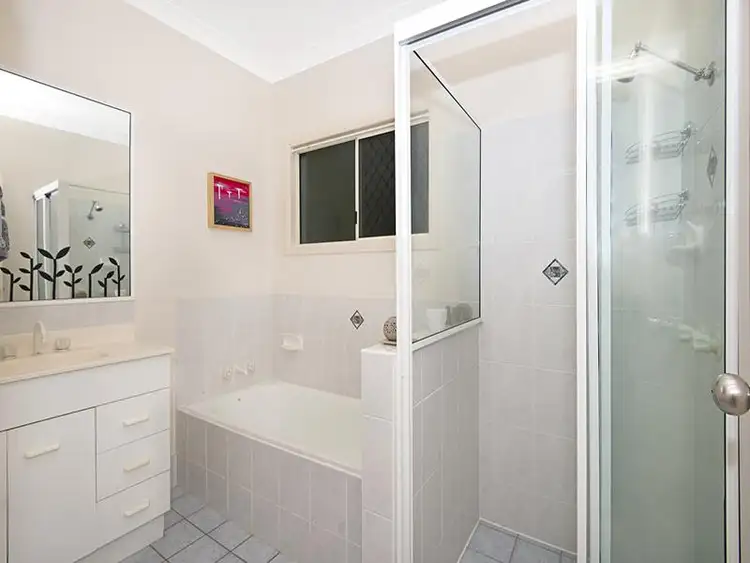Fifth view of Homely house listing, 2 Alpina Place, Kirwan QLD 4817