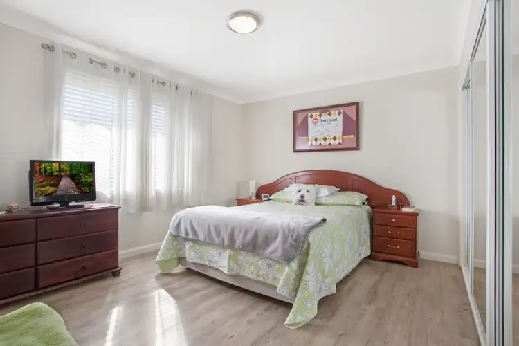 Fifth view of Homely house listing, 4/4 Alpine Close, Tenambit NSW 2323