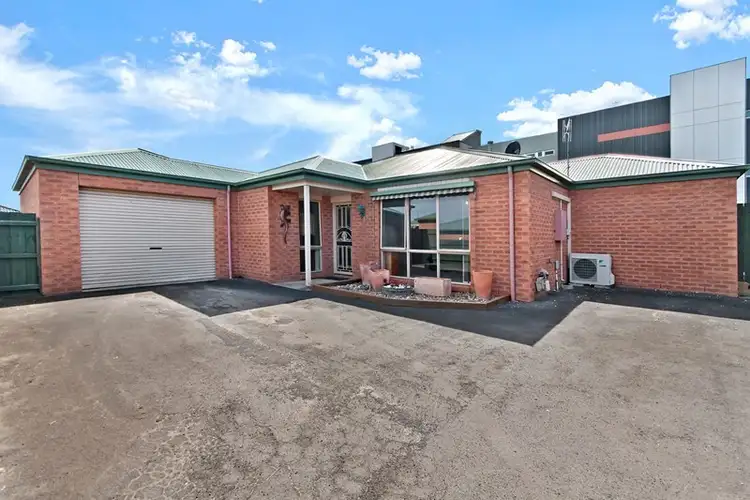 Main view of Homely unit listing, 2/31 Caroville Drive, Warrnambool VIC 3280
