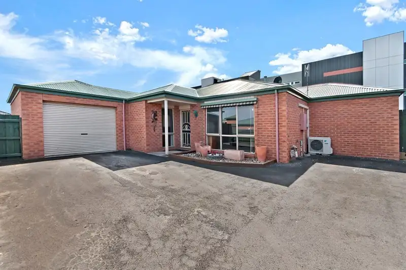 Main view of Homely unit listing, 2/31 Caroville Drive, Warrnambool VIC 3280