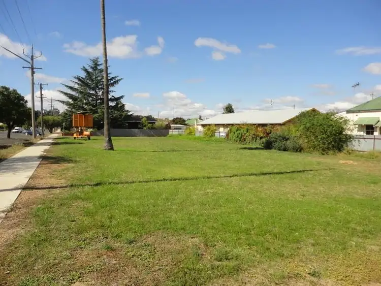 151 DeBoos Street, Temora NSW 2666