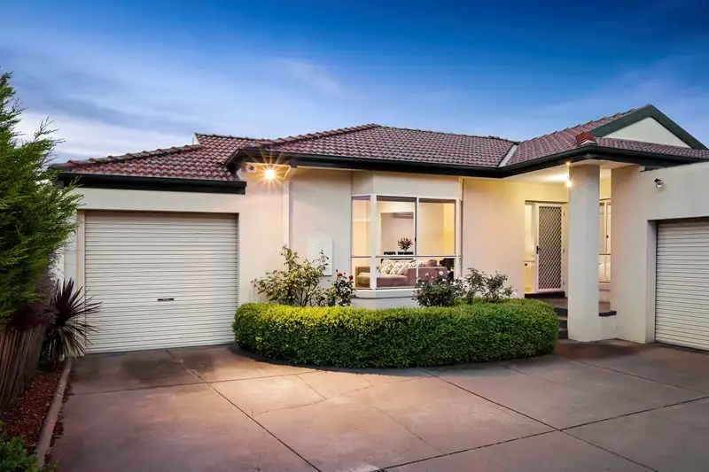 Main view of Homely unit listing, 2/37 Stewart Road, Oakleigh East VIC 3166