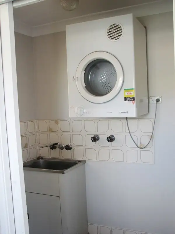 Fifth view of Homely unit listing, 1/59 Adams Street, Cootamundra NSW 2590