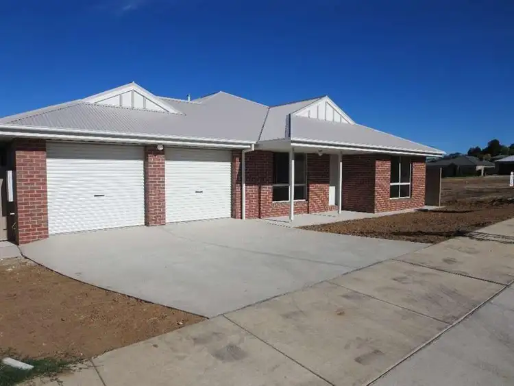 34 Lawson Circuit, Lavington NSW 2641