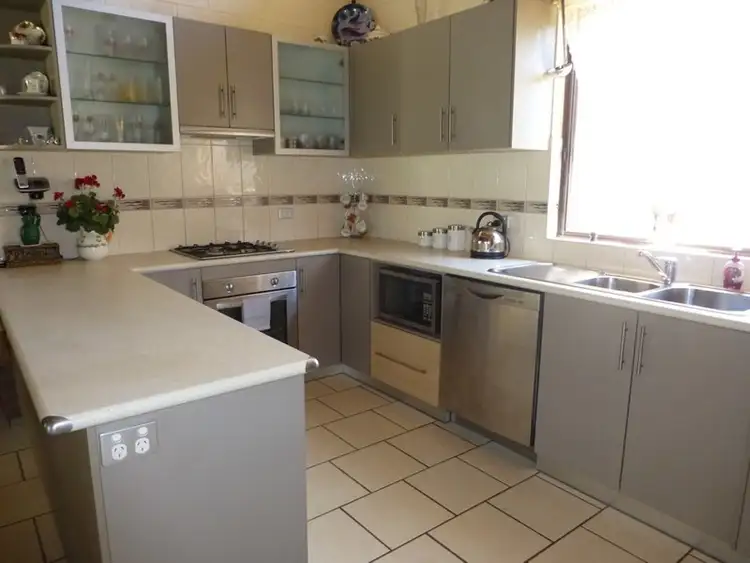 Third view of Homely house listing, 3 Scott Court, Echuca VIC 3564
