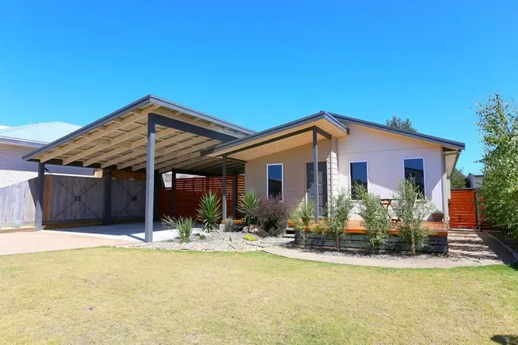 9 Seaspray Avenue, Cape Woolamai VIC 3925