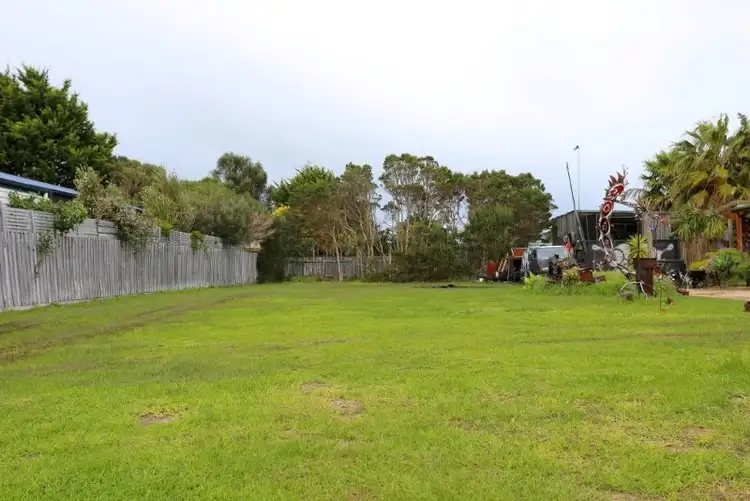 5 Pinedale Avenue, Cape Woolamai VIC 3925