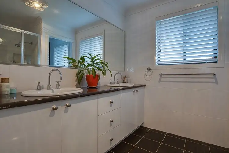 Fifth view of Homely house listing, 17 Robinson Court, Orange NSW 2800