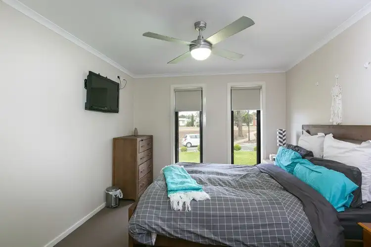 Seventh view of Homely house listing, 1 Lily Place, Kangaroo Flat VIC 3555