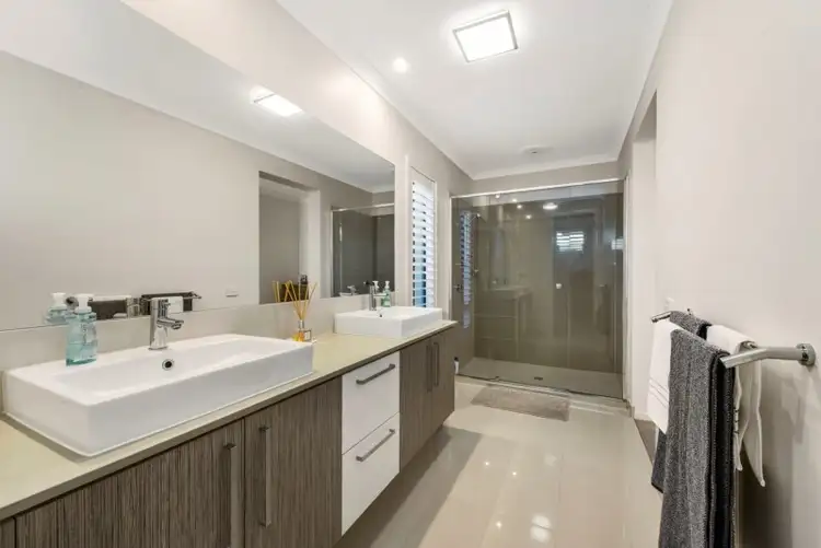 Sixth view of Homely house listing, 8 Darlington Street, Keysborough VIC 3173