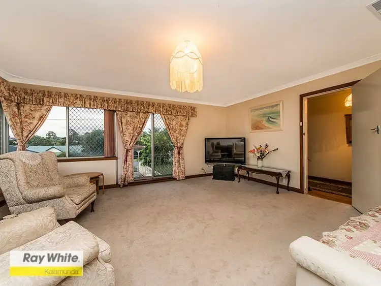 Fourth view of Homely house listing, 10 Bladon Way, Swan View WA 6056