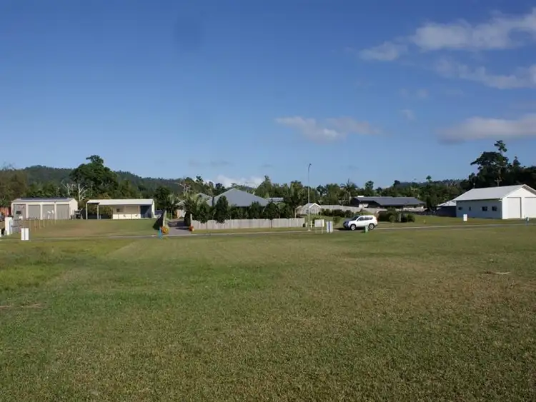 7 Nivosa Court, Mission Beach QLD 4852