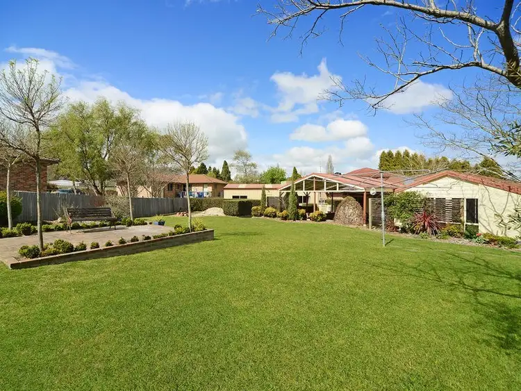5 Vanessa Place, Moss Vale NSW 2577