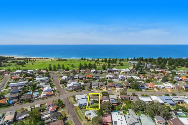 Second view of Homely house listing, 25 Bellevue Street, Shelly Beach NSW 2261