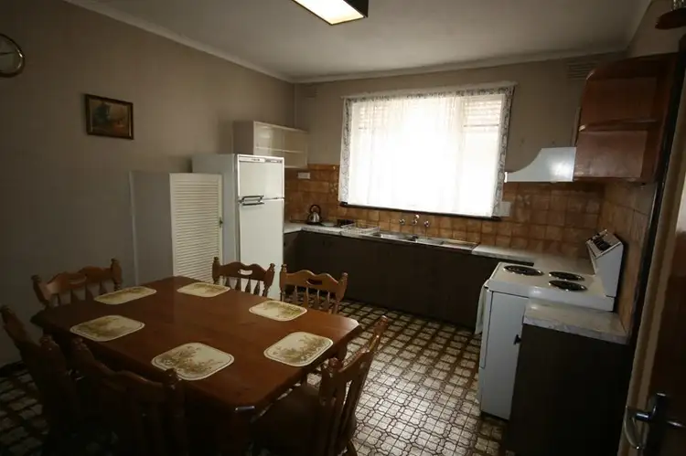 Seventh view of Homely house listing, 3 Ivanhoe Avenue, St Albans VIC 3021