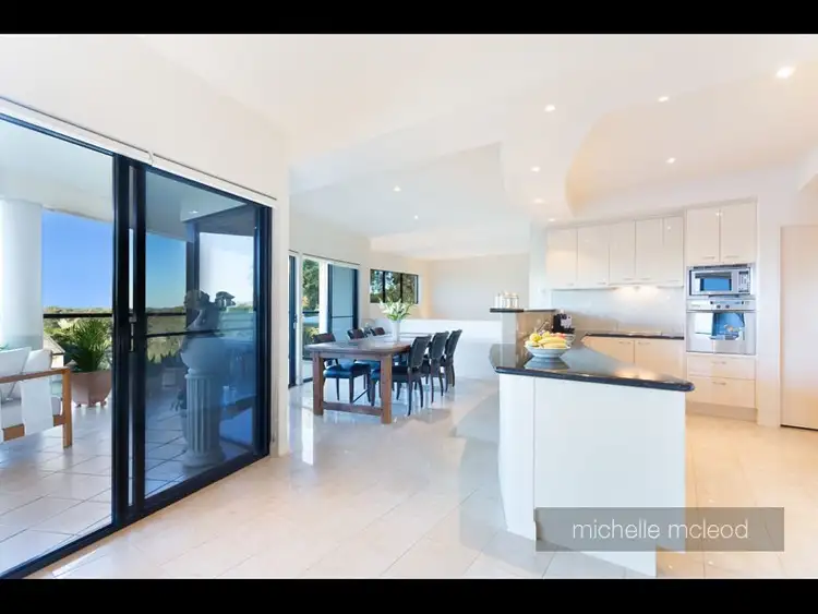 Sixth view of Homely house listing, 2 Hakea Crescent, Chapel Hill QLD 4069