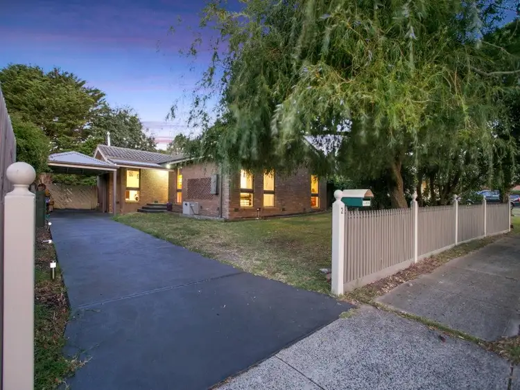 2 Landsdowne Court, Frankston VIC 3199