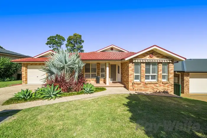 4 Sandalwood Avenue, Fletcher NSW 2287