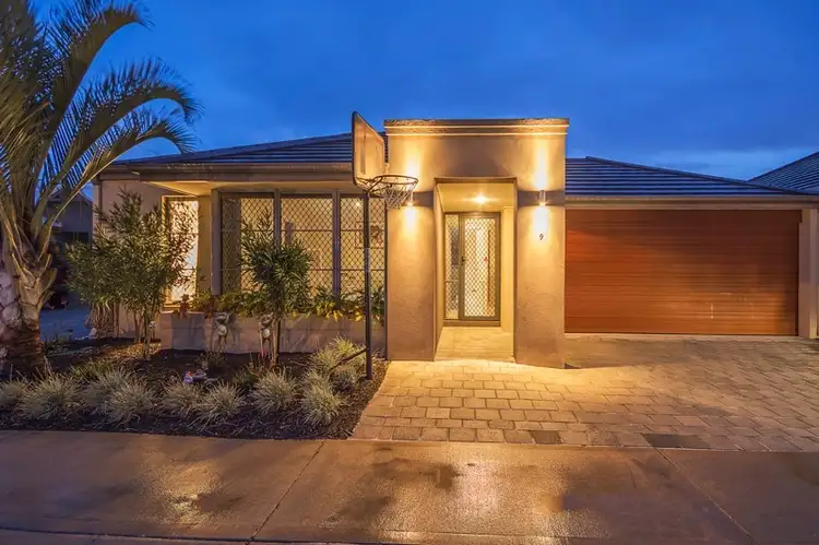 9/42 Baler Court, Hammond Park WA 6164