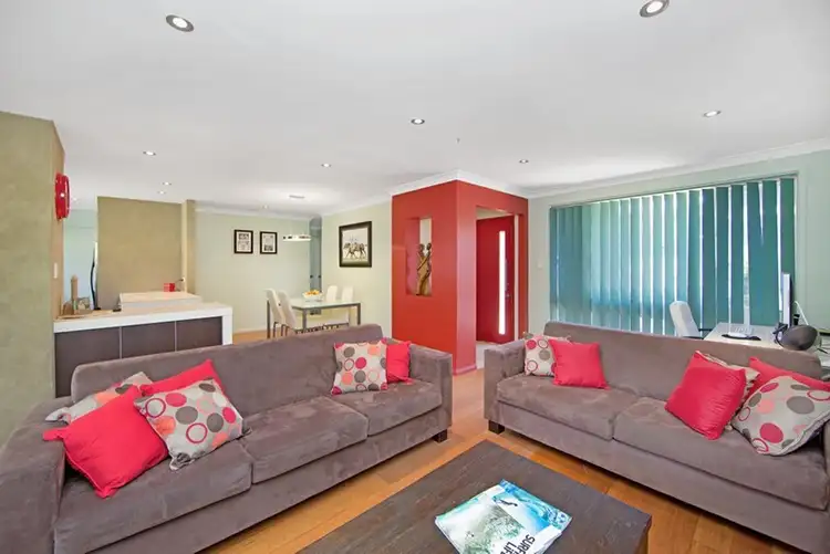 Second view of Homely house listing, 5 Gwydir Street, Bateau Bay NSW 2261