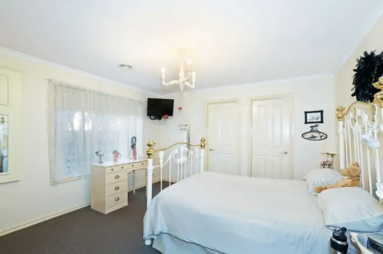 Fifth view of Homely house listing, 98 Homestead Drive, St Albans Park VIC 3219