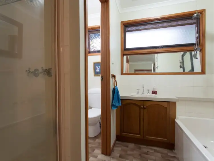 Seventh view of Homely house listing, 4 Warrawee Circuit, Frankston VIC 3199