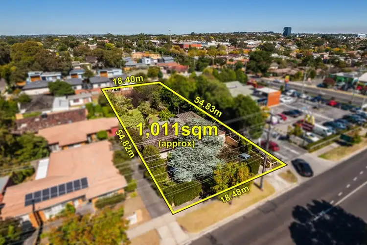 2 Springfield Road, Blackburn VIC 3130