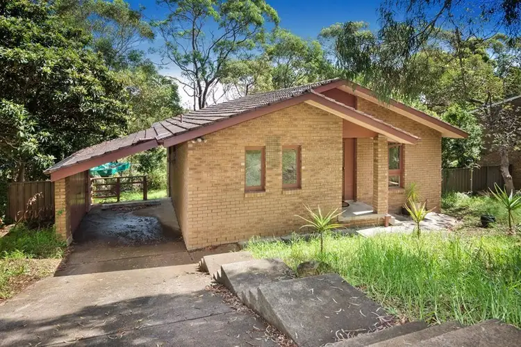 8 Sedgeman Avenue, Menai NSW 2234