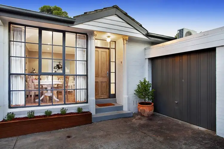 2/4 Llewellyn Street, Beaumaris VIC 3193