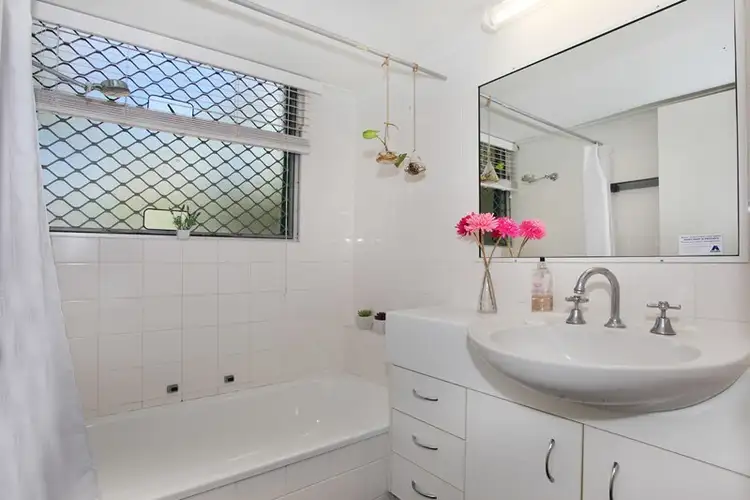 Fifth view of Homely unit listing, 5/7-9 Juan Street, Alexandra Headland QLD 4572