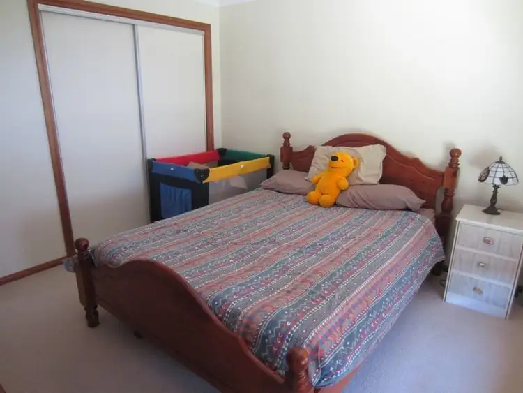 Fifth view of Homely house listing, 8 Kavanagh Circuit, Temora NSW 2666