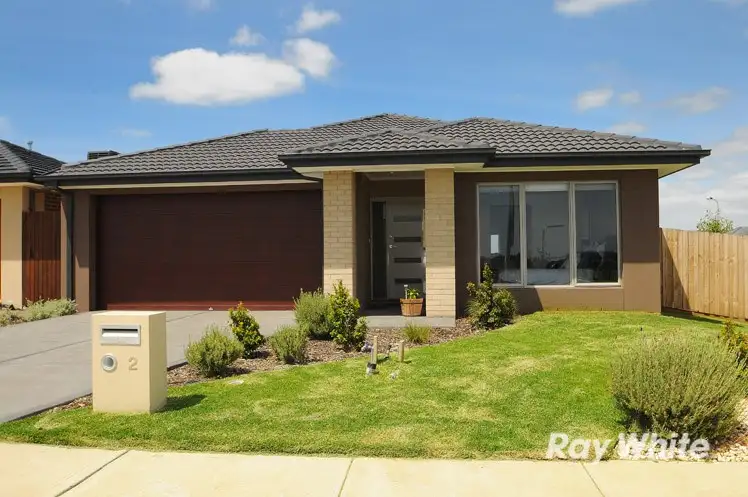 2 Watford Avenue, Cranbourne West VIC 3977