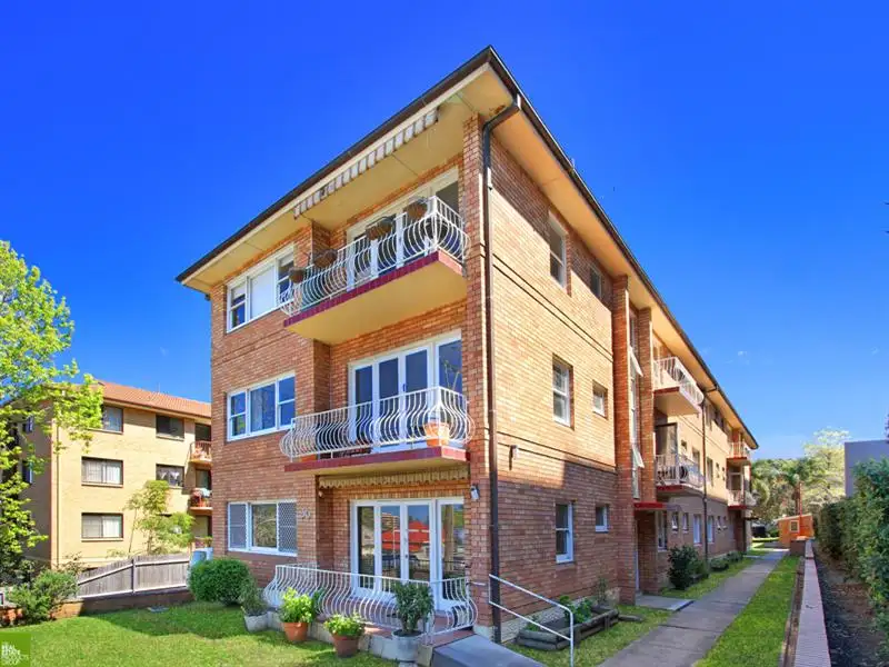 Main view of Homely unit listing, 1/36 Kembla Street, Wollongong NSW 2500