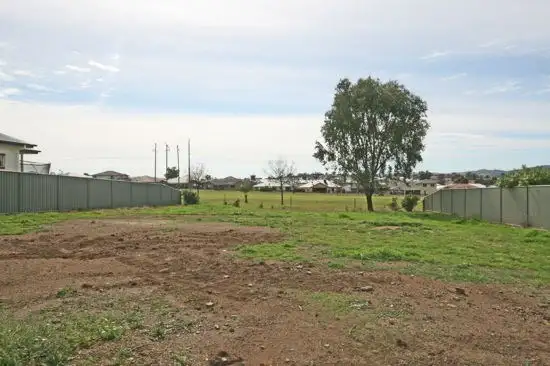 9 Sanctuary Place, Tamworth NSW 2340