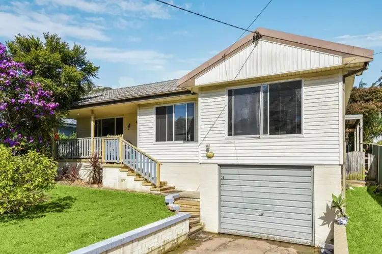 36 Dalton Street, Wyoming NSW 2250
