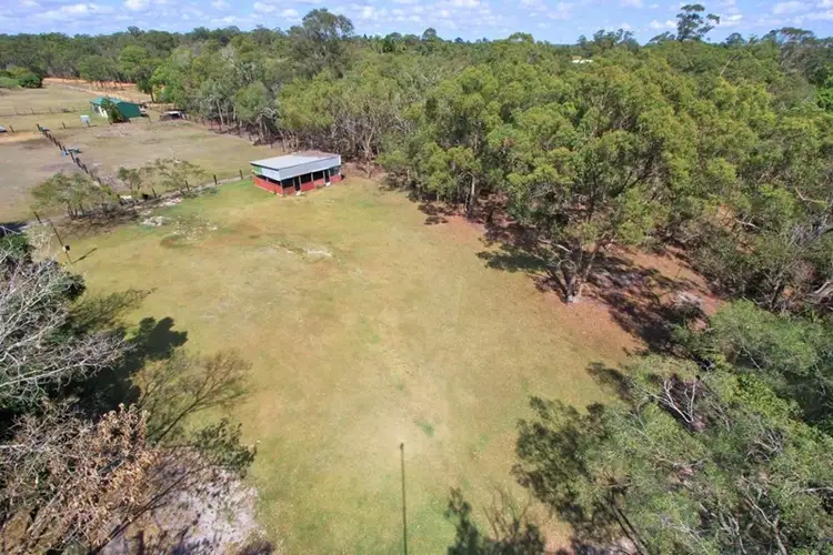 15 Samuels Road, Branyan QLD 4670