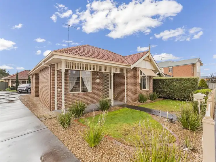 1/10 Meadowvale Drive, Grovedale VIC 3216