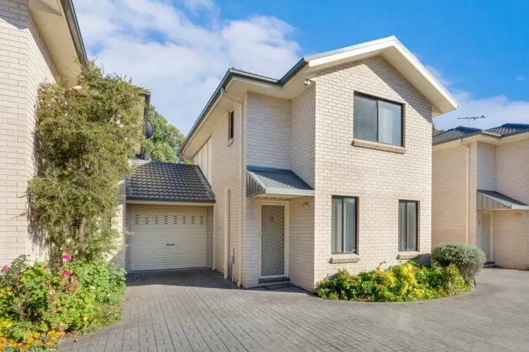 4/2-6 Baldwin Avenue, Glenfield NSW 2167