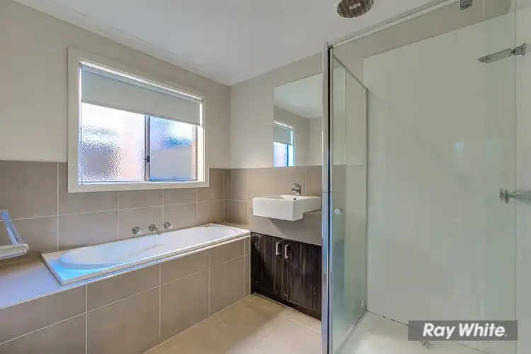 Seventh view of Homely house listing, 2/10 FLOWER GUM Crescent, Tarneit VIC 3029