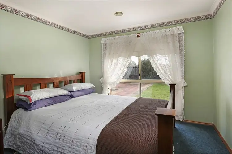 Sixth view of Homely house listing, 10 Honeyeater Court, Lara VIC 3212