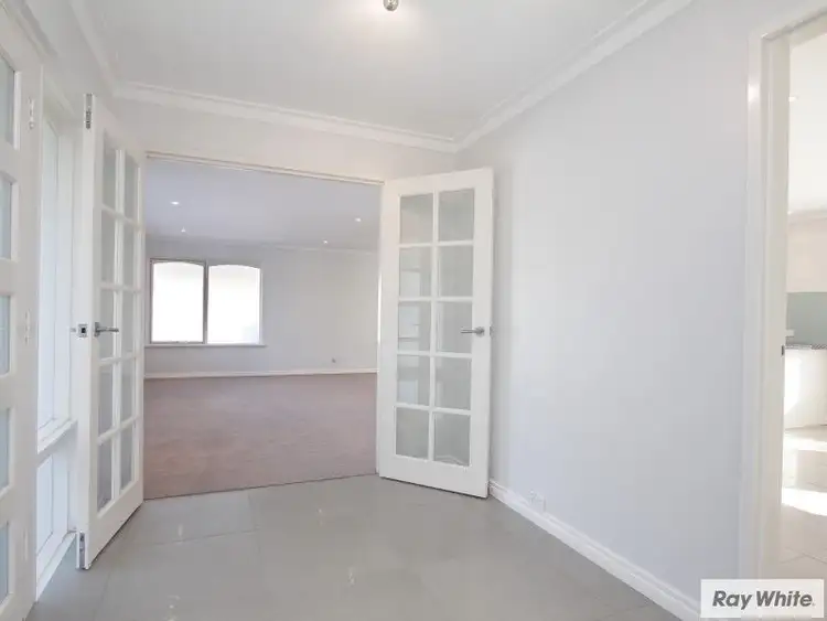 Sixth view of Homely house listing, 11 Lind Court, Langford WA 6147