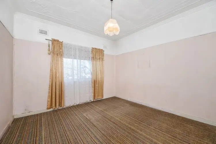 Fifth view of Homely house listing, 10 Salford Street, Goulburn NSW 2580